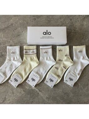 ALO Yoga Women's Butter Yellow & White Mesh Half-Crew Socks 5-Pair Box Set